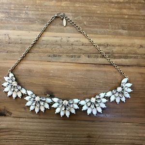 Natasha white flower necklace